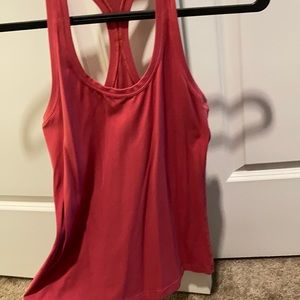 Lulu workout top